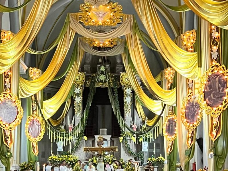 De recuerdos, aventuras y reflexiones|Entre la tradición y la&nbsp;emoción